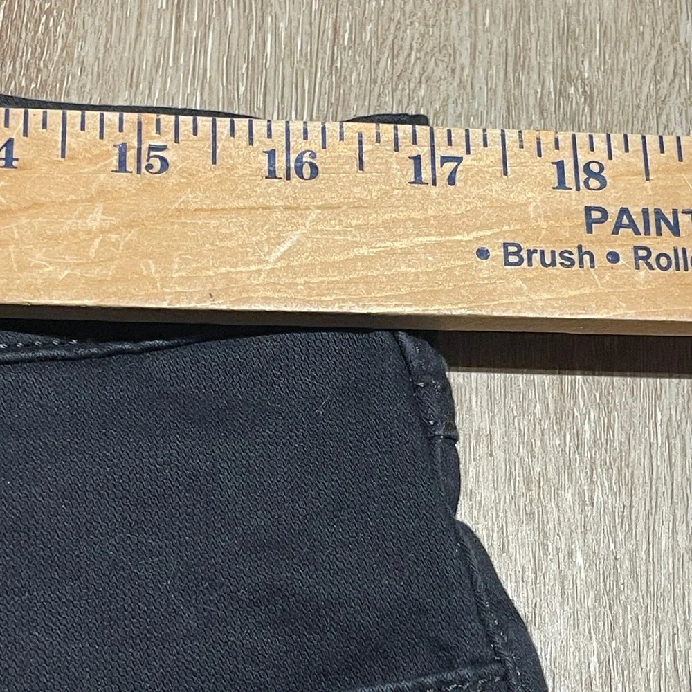 Wrangler Straight Fit Black Pants Mens‎ 34x32 Cotton Blend Casual EUC